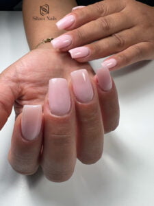 Capsule gel rose laiteux