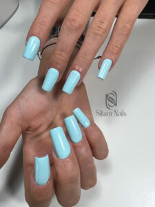 ongle gel + capsule avec couleur vert turquoise